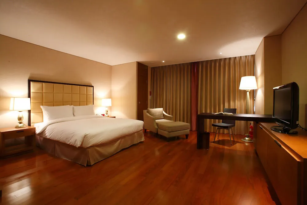 Ramada Hotel And Suites Seoul Namdaemun