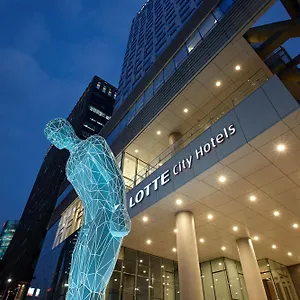 4* فندق Lotte Myeongdong